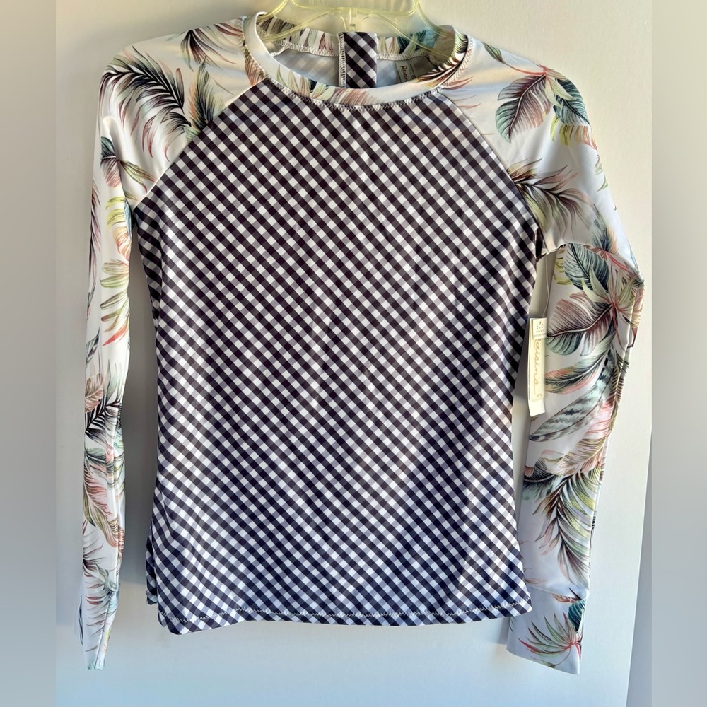 RAISINS Women’s Juniors Long Sleeve Back Zip Rash Guard Size S NWT